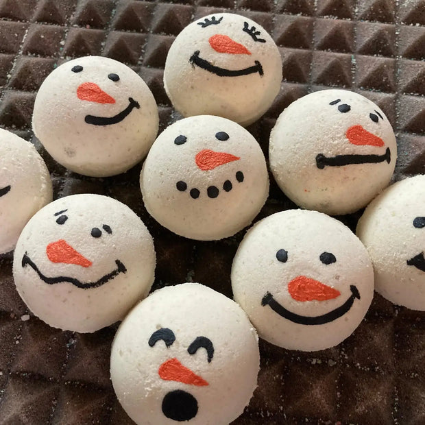 Whitetail Lane Farm Goats Milk Bath Bomb - Snowman